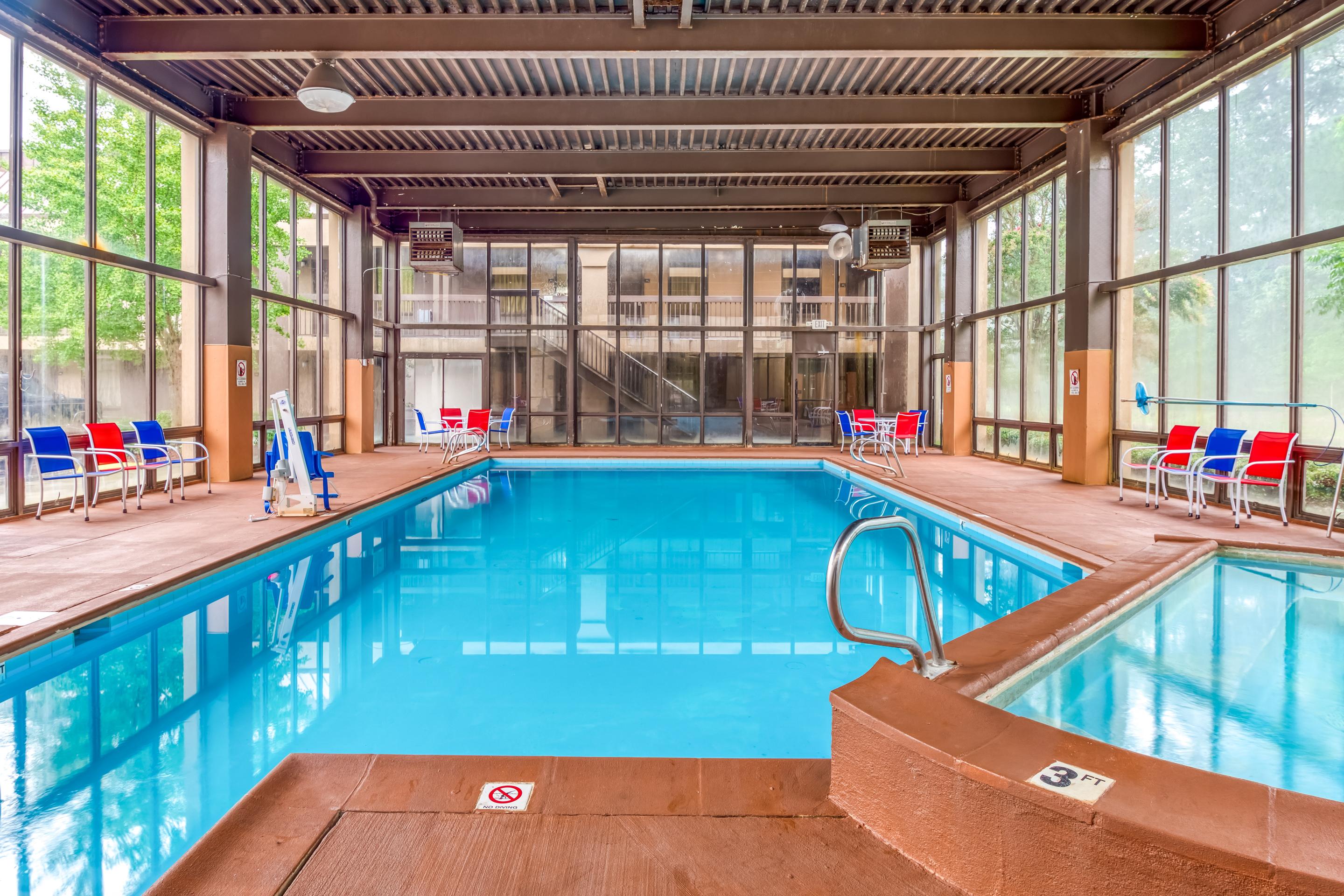 Baymont By Wyndham Williamsburg Hotel Exterior photo